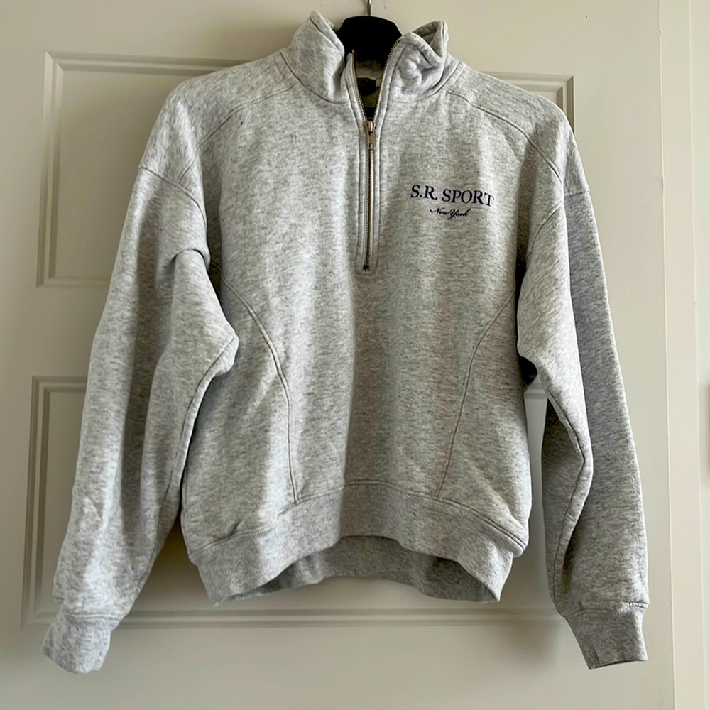 Sporty & Rich Gray Crew Neck Sweater with Ribbed Cuffs